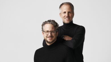 Daniel (links) und Andreas Sennheiser. | Foto: Bryan Adams