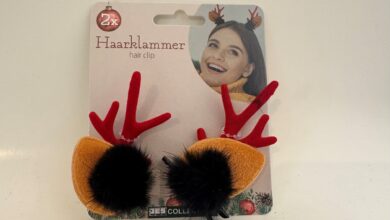 Falsche Rentierohren mit echtem Fell? Die Tierschützer von Aninova haben einen mutmaßlichen Skandal bei Aldi Süd aufgedeckt. | Foto: ANINOVA