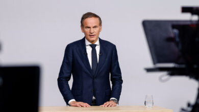 Oliver Blume stellt wesentliche Hebel des Zukunftsplans bei der Hauptversammlung der Volkswagen AG vor. | Foto: Volkswagen AG