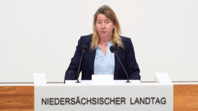 Birgit Butter (CDU) wirft der Landesregierung Untätigkeit vor. | Foto: Plenar-TV/Screenshot: Link