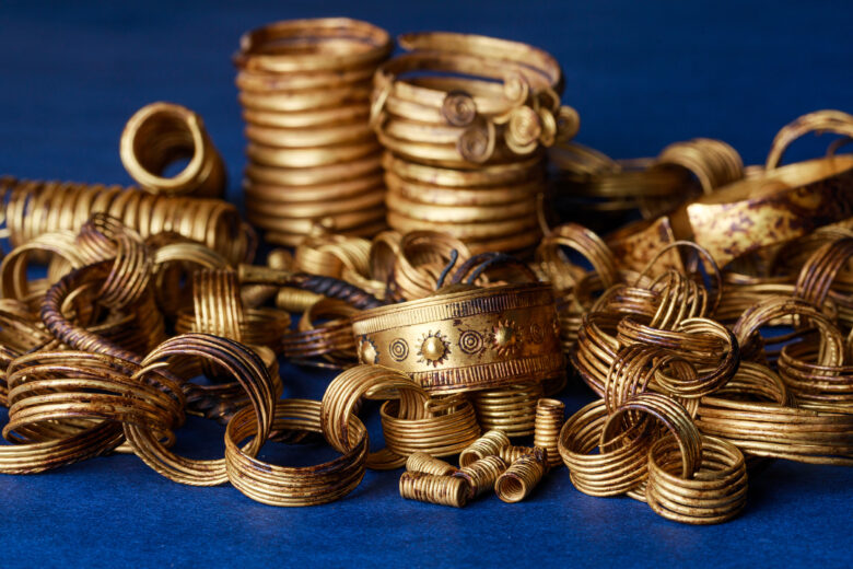 Ein Sammlung von antikem Goldschmuck