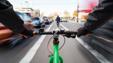 Fachleute erklären beim AGFK-Forum in Bremen, warum die Verkehrsplanung
für die Innenstädte nichts für schwache Nerven ist. | Foto: GettyImages/David Schunack