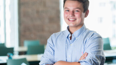 Mit 16 schon in die Kommunalpolitik? Dieser Vorschlag sorgt für Diskussion. | Foto: GettyImages/SDI Productions