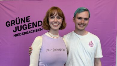 Johanna Stechmann (26) und Martin Lüdders (22) wollen in den Landtag. | Foto: Kleinwächter