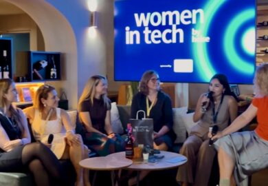 Soíldarität unter Frauen: Die "Women in Tech" trafen sich in der Weinbar. | Foto: Beelte-Altwig