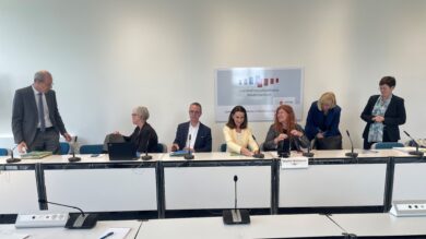 Der Senat des Landesrechnungshofs in der LPK - rechts Anke Breusing. | Foto: Wallbaum