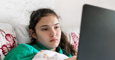 Müdigkeit gehört zu den typischen Symptomen einer Long-Covid-Erkrankung. Doch die Forschung dazu steht noch weitgehend am Anfang. | Foto: GettyImages/Yaraslau Saulevich