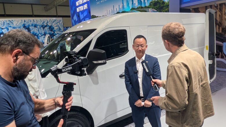 JAC-Europachef Jimmy Deng stellt den | Foto: Link