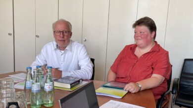 Unzufrieden mit der Regierungsarbeit: Christoph Rabbow und Katharina Kurze, Personalrätin am Regionalen Schulamt in Lüneburg. | Foto: Wallbaum