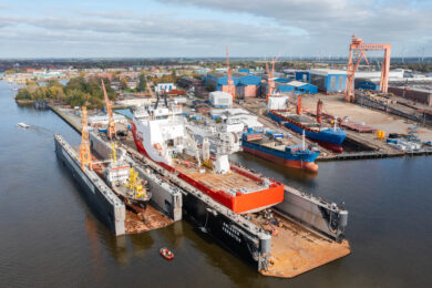 Das norwegische Schiff „Siem Barracuda“ wird bei EWD in Emden, früher bekannt als Nordseewerke, gewartet. | Foto: EWD