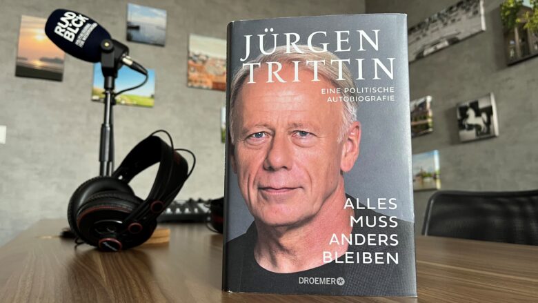 Foto zeigt Buch von Jürgen Trittin