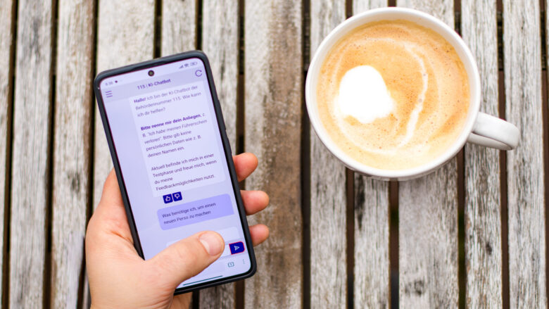 Der 115-Chatbot wird derzeit im Landkreis Harburg getestet. | Foto: 115-Verbund