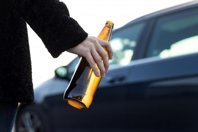 KKH-Studie zeigt: Alkoholismus breitet sich immer stärker auch in der Berufswelt aus