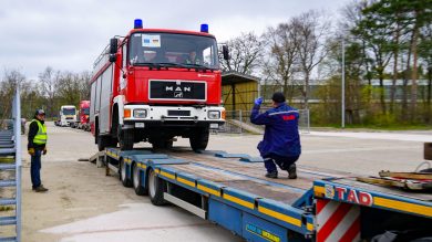 Niedersachsen schickt acht Feuerwehrfahrzeuge in die Ukraine