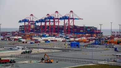 Wirbel um Jade-Weser-Port: Hoher Kredit muss abgelöst werden – und Bremen stöhnt