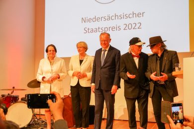 Otto Waalkes und Eske Nannen mit Staatspreis ausgezeichnet