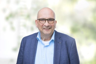 Schulz-Hendel wundert sich über Landesnahverkehrsgesellschaft