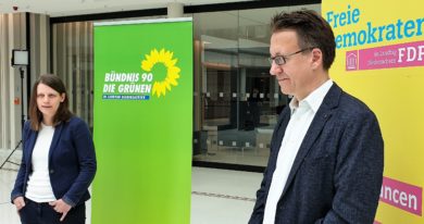 Corona-Klage: Grüne und FDP ziehen vor den Staatsgerichtshof