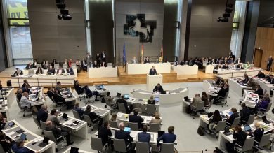 CDU begehrt auf: Rot-Grün lässt dem Landtag keine Zeit zur Beratung des Etats