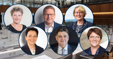 Koalition und CDU wollen an fünf Vizes für die Landtagspräsidentin festhalten