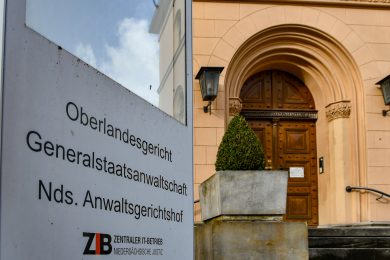 34-Jährige aus Raum Salzgitter als mutmaßliche IS-Terroristin angeklagt
