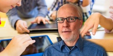 „Augenwischerei“: Lehrerverband kritisiert Tablet-Versprechen von Stephan Weil