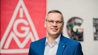 IG-Metall-Chef Gröger warnt vor Erstarken des Rechtsextremismus