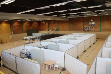 Mehr als 20 Turnhallen in Niedersachsen dienen für die Unterbringung von Ukraine-Flüchtlingen